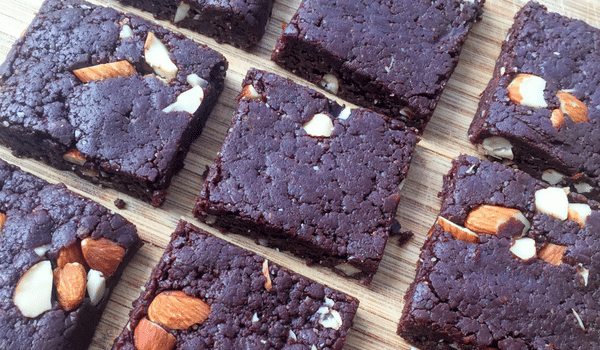 Raw Chocolate & Walnut Brownies